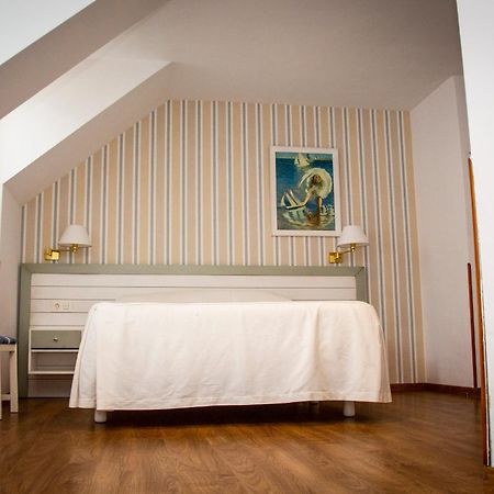 Isabel - Suarez Inclan 38 Otel Cudillero Dış mekan fotoğraf
